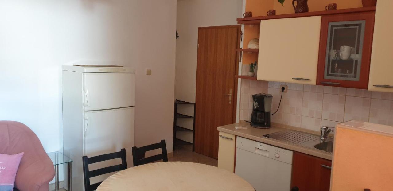 Apartment Pharia Jelsa (Hvar)